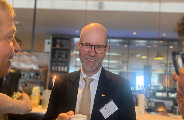 Samtal under Landshypoteks föreningsstämma