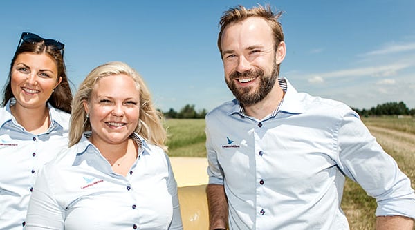 Bild på tre medarbetare